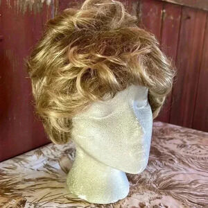 Vintage Wig Short Tousled Curly Unisex Costume Light Brown Blonde 70s 80s